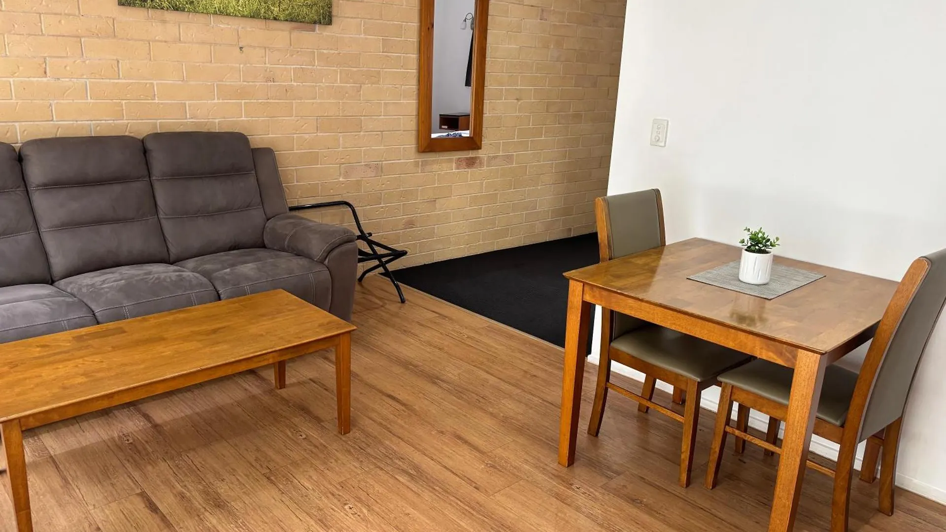****  Caboolture Riverlakes Boutique Motel Australia