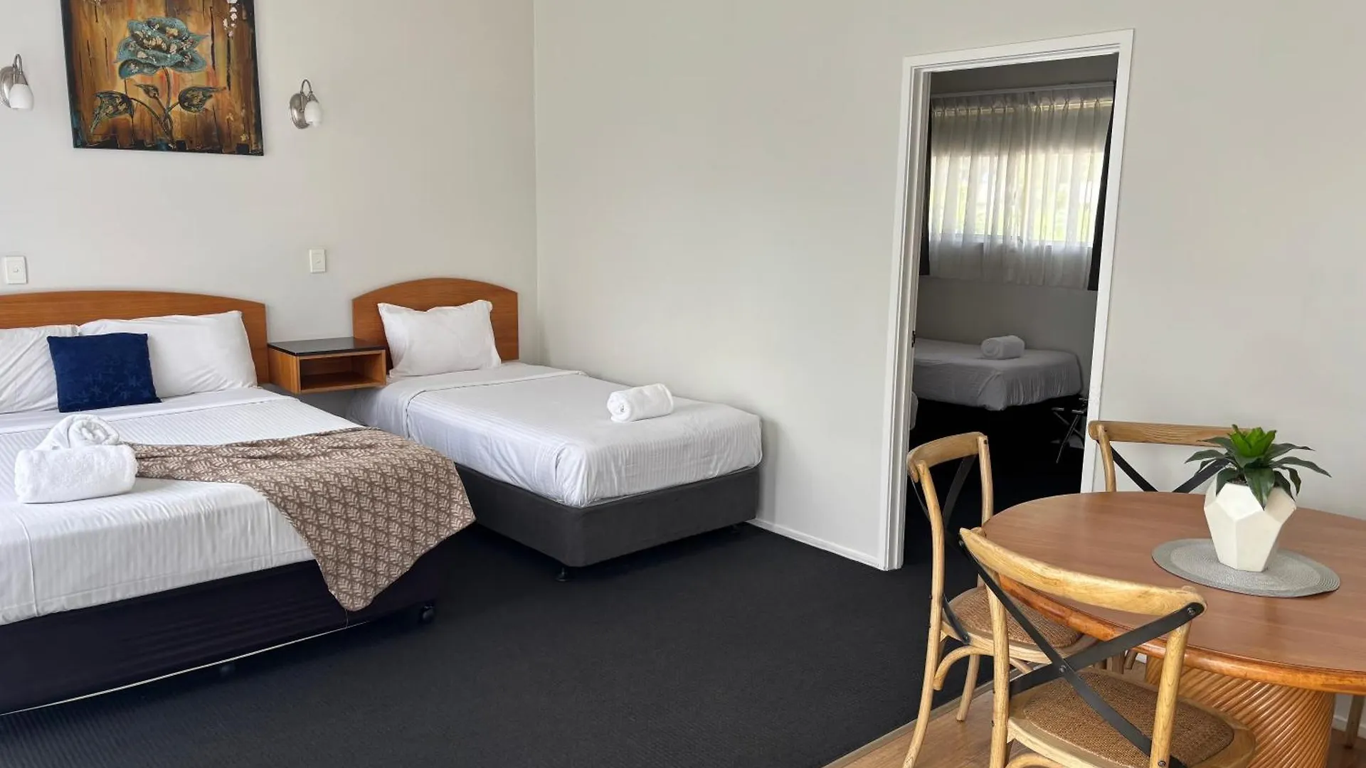 Caboolture Riverlakes Boutique Motel 4*,  Australia