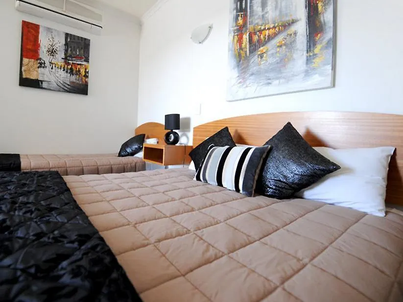 Caboolture Riverlakes Boutique Motel